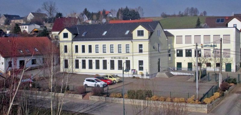 Dorfgemeinschaftshaus mit Schulmuseum