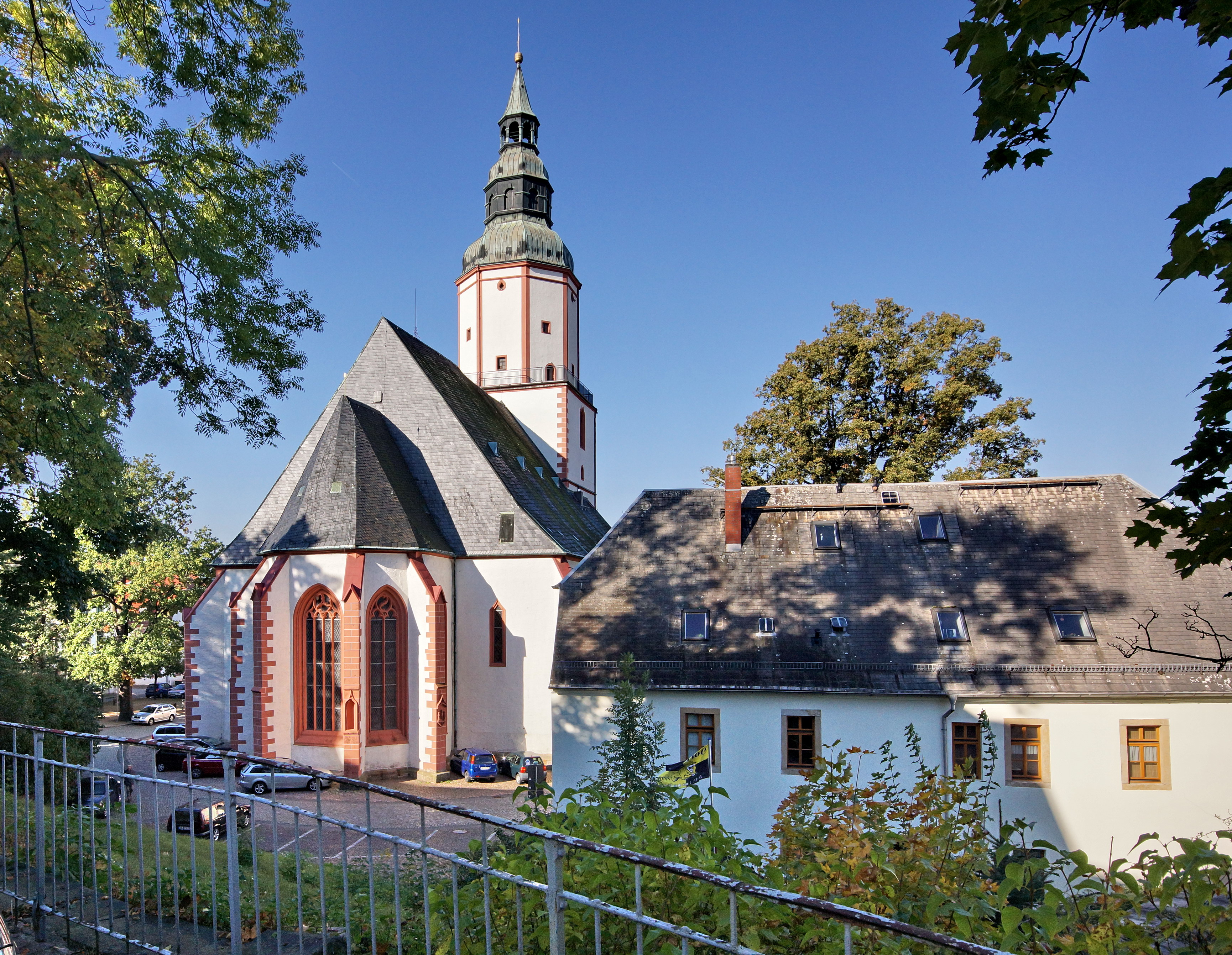 St. Nicolaikirche, Lutherplatz 