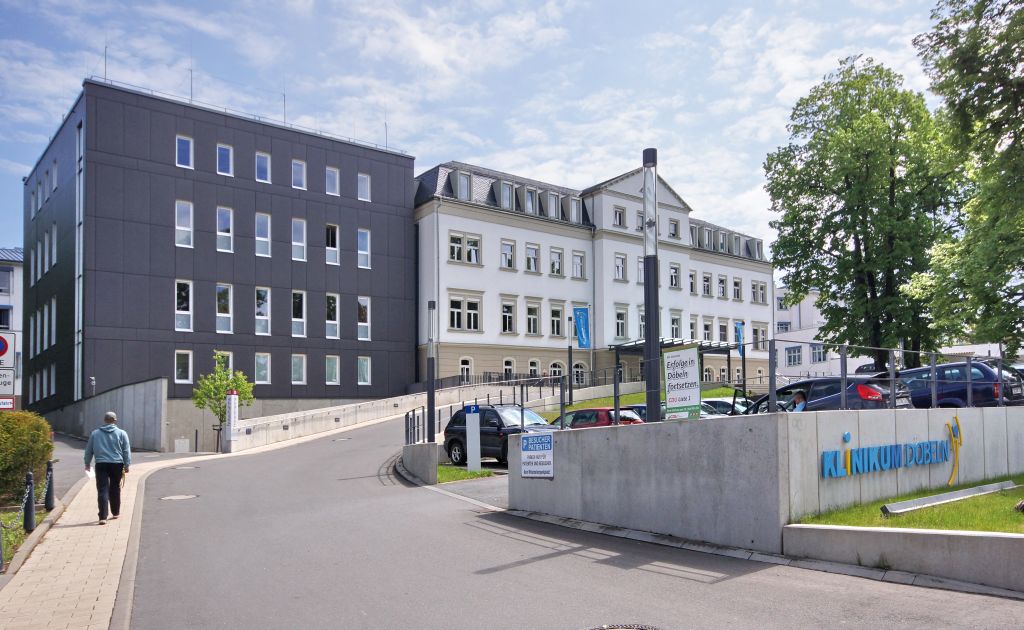 Das moderne Döbelner Klinikum an der Sörmitzer Straße. (Foto: H. Kunze)