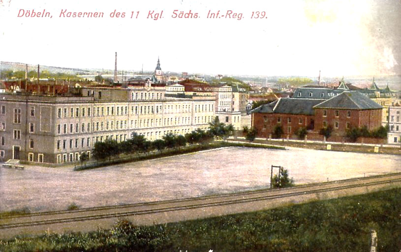 Historisches Foto des ehemaligen Kasernengeländes, im Vordergrund der Bahndamm der Bahnlinie Döbeln - Coswig. (Foto: Archiv Stadt Döbeln)
