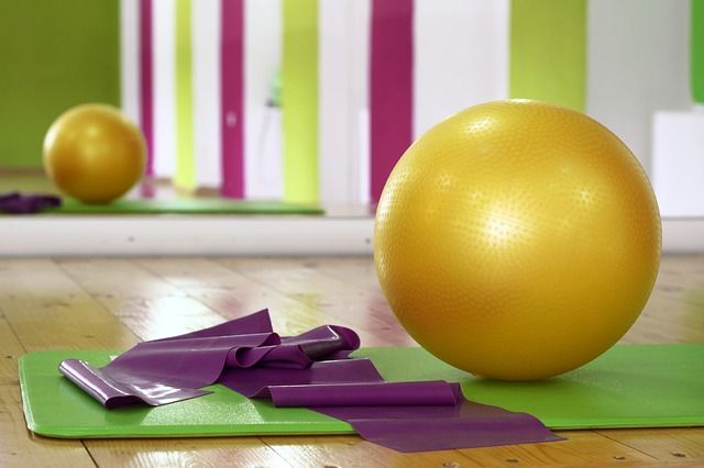 workout 1931107 640 Bild von ArtCoreStudios auf Pixabay